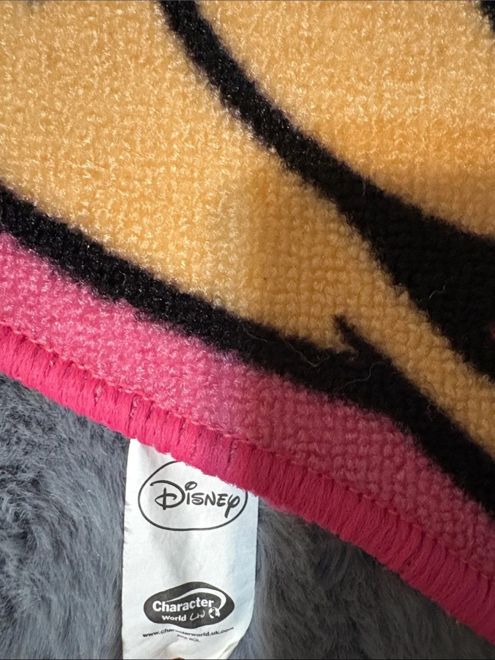 Disney Minnie Mouse Face 25x28 inches bathroom rug